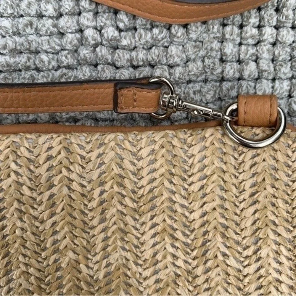 ***SOLD***ROSETTI Straw Crossbody Small Bag Purse Beige - Picture 3 of 7
